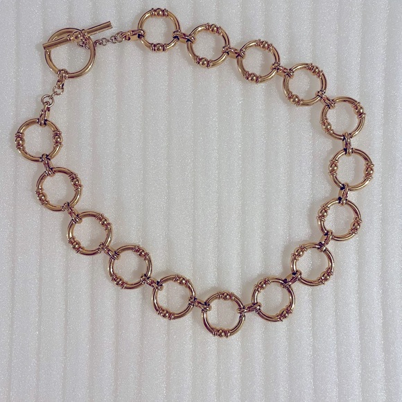 Lauren Ralph Lauren cosmetic, round chain link necklace with monogram - Picture 2 of 3